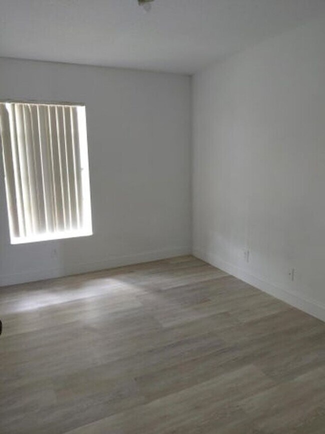 Photo - 647 Latona Ave House