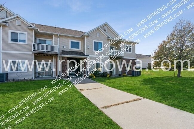 Building Photo - 1845 SW White Birch Cir