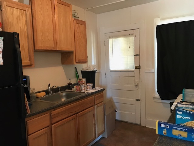 Kitchen 2 - 1118 E 1st St