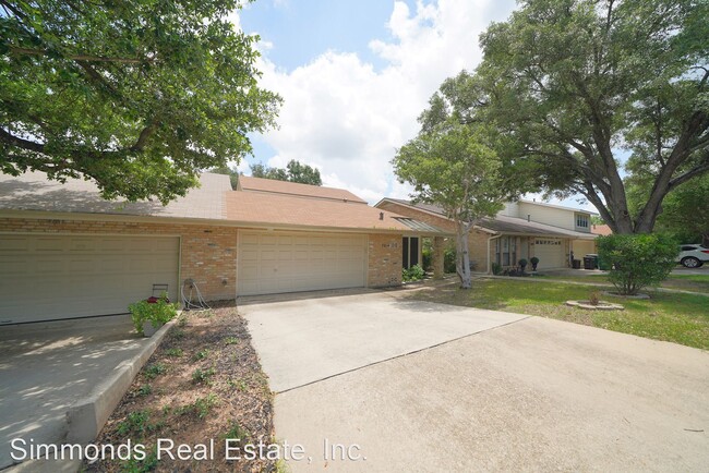 Building Photo - 3 br, 2.5 bath House - 7014 Spring Briar S...