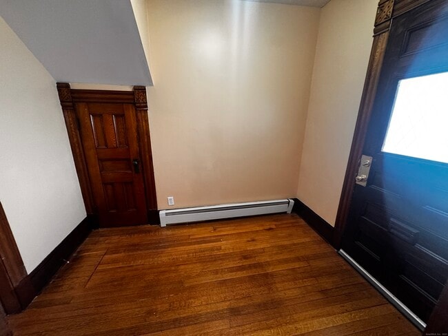 Building Photo - 181 High St