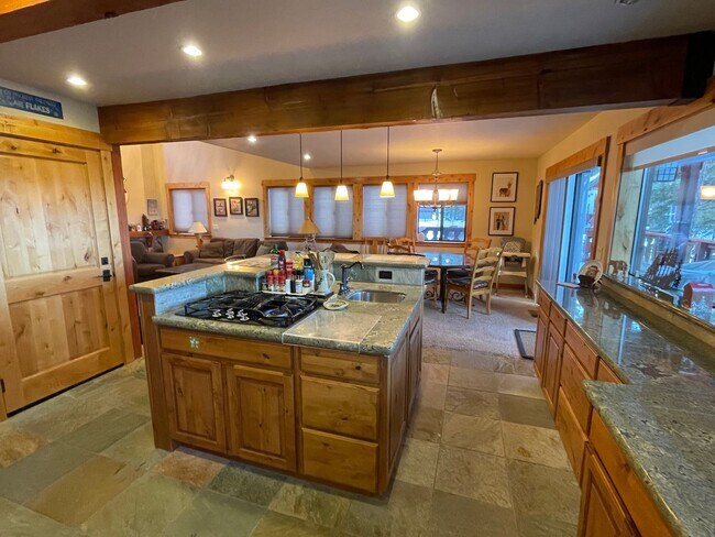 Building Photo - LAKE VIEW! South Lake Tahoe Rental