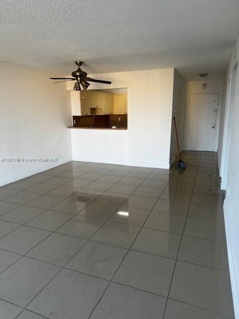 Building Photo - 6950 Miami Gardens Dr