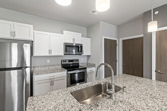 Interior Photo - Rock Pointe Village I LLC