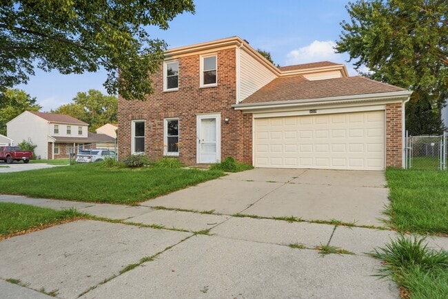 Building Photo - 5039 Chambers Dr