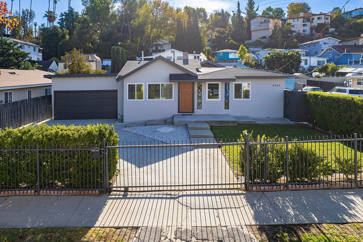 Foto principal - 4364 Toland Way