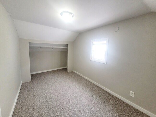 Foto del edificio - 219 Lane Ave SW