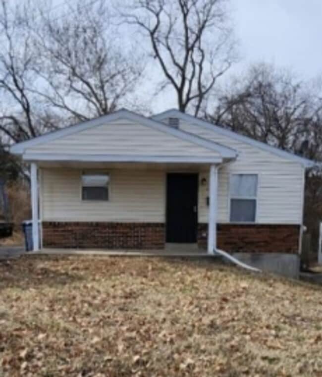 Building Photo - 6161 Payne Ave
