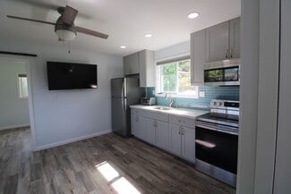 Building Photo - 295 Karsten Dr