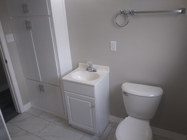 Foto del edificio - 3028 N Grand St