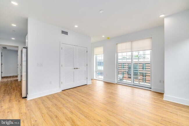 Foto del edificio - 2101 Washington Ave