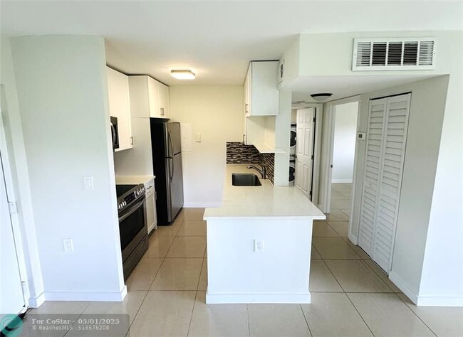 Foto del edificio - 1179 Benoist Farms Rd