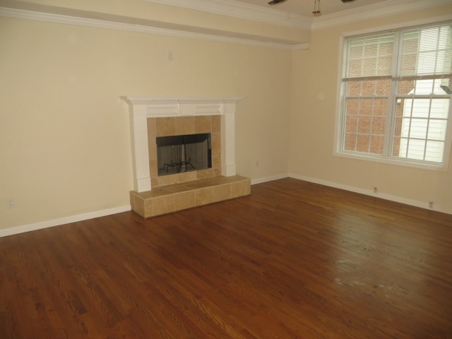 Building Photo - 8949 Carroll Manor Dr