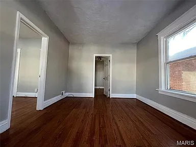 Foto del edificio - 6514 Julian Ave