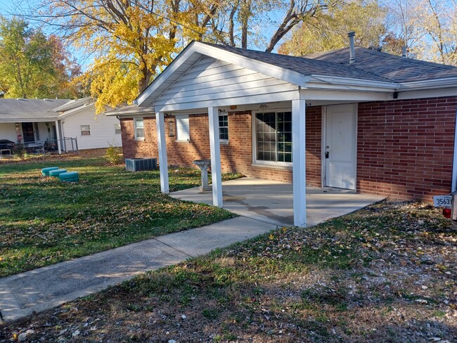 Rear Patio - 3 Tulip Ct