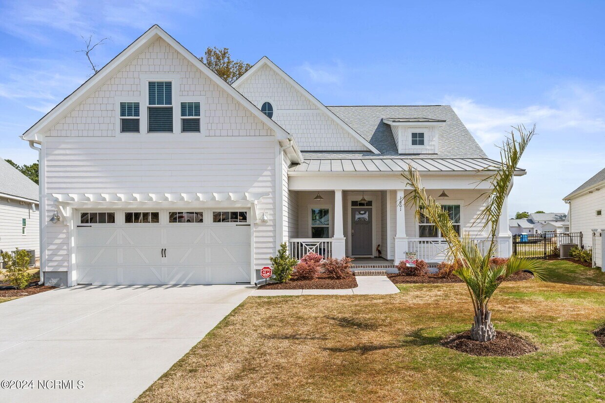 Primary Photo - 1601 Ladera Pt