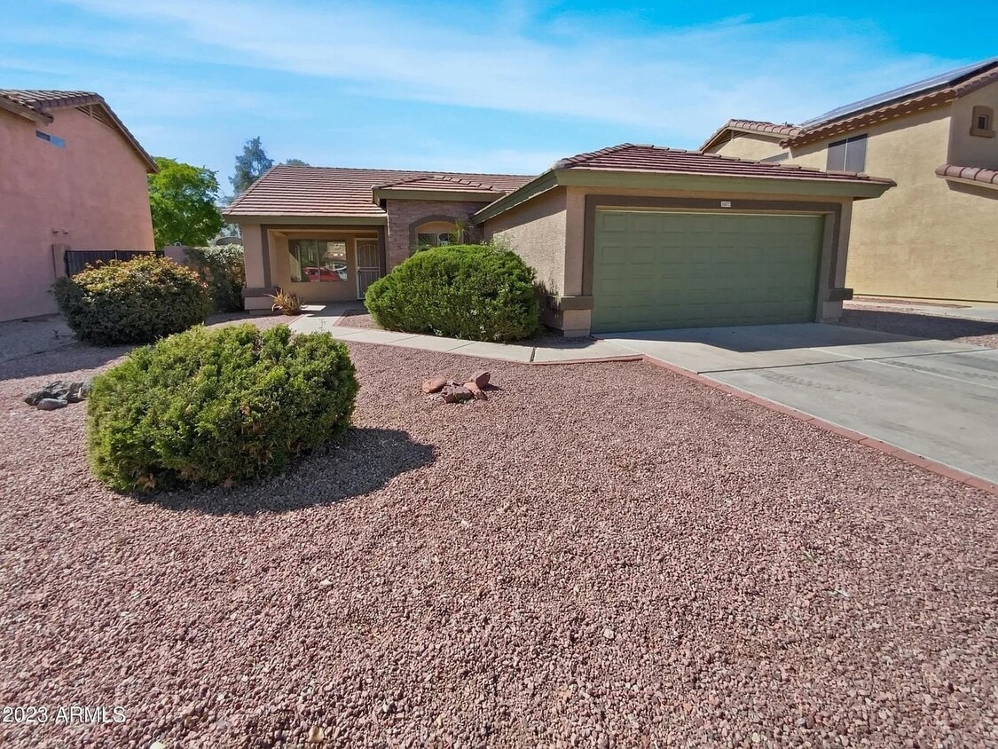Foto principal - 15877 W Statler St