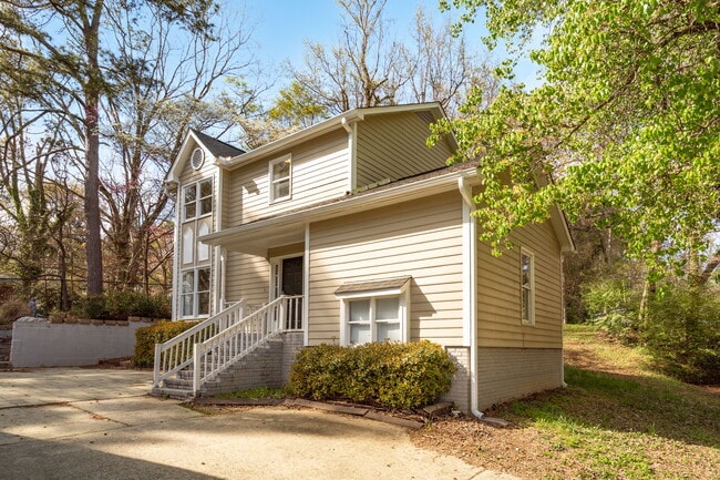 Building Photo - 3101 Cinnamon Cir