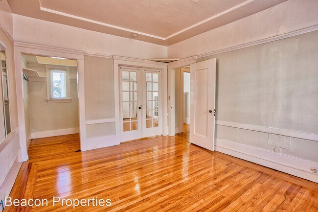 Foto del edificio - 742 Rand Ave