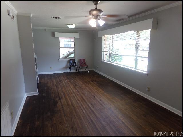 Foto del edificio - 1420 S Grant St