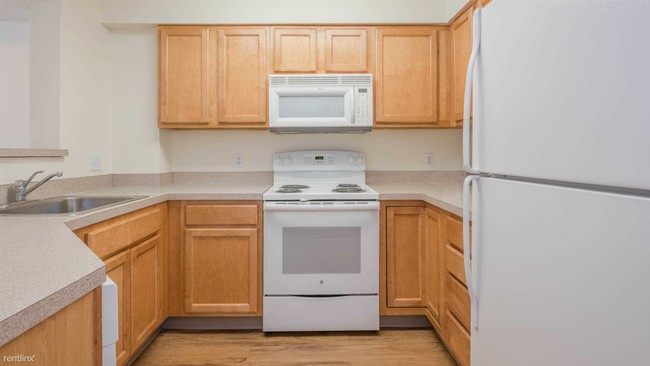 Building Photo - 2 br, 1 bath  - 788 Willard St Apt 218