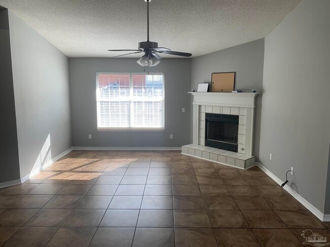Building Photo - 7911 Red Bean Dr