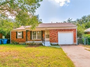 Building Photo - 1836 Westchester Dr