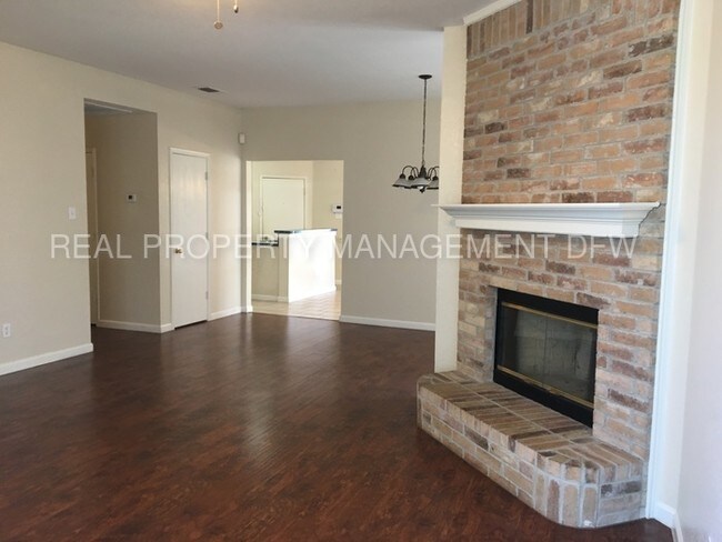 Building Photo - 709 Catalina Dr