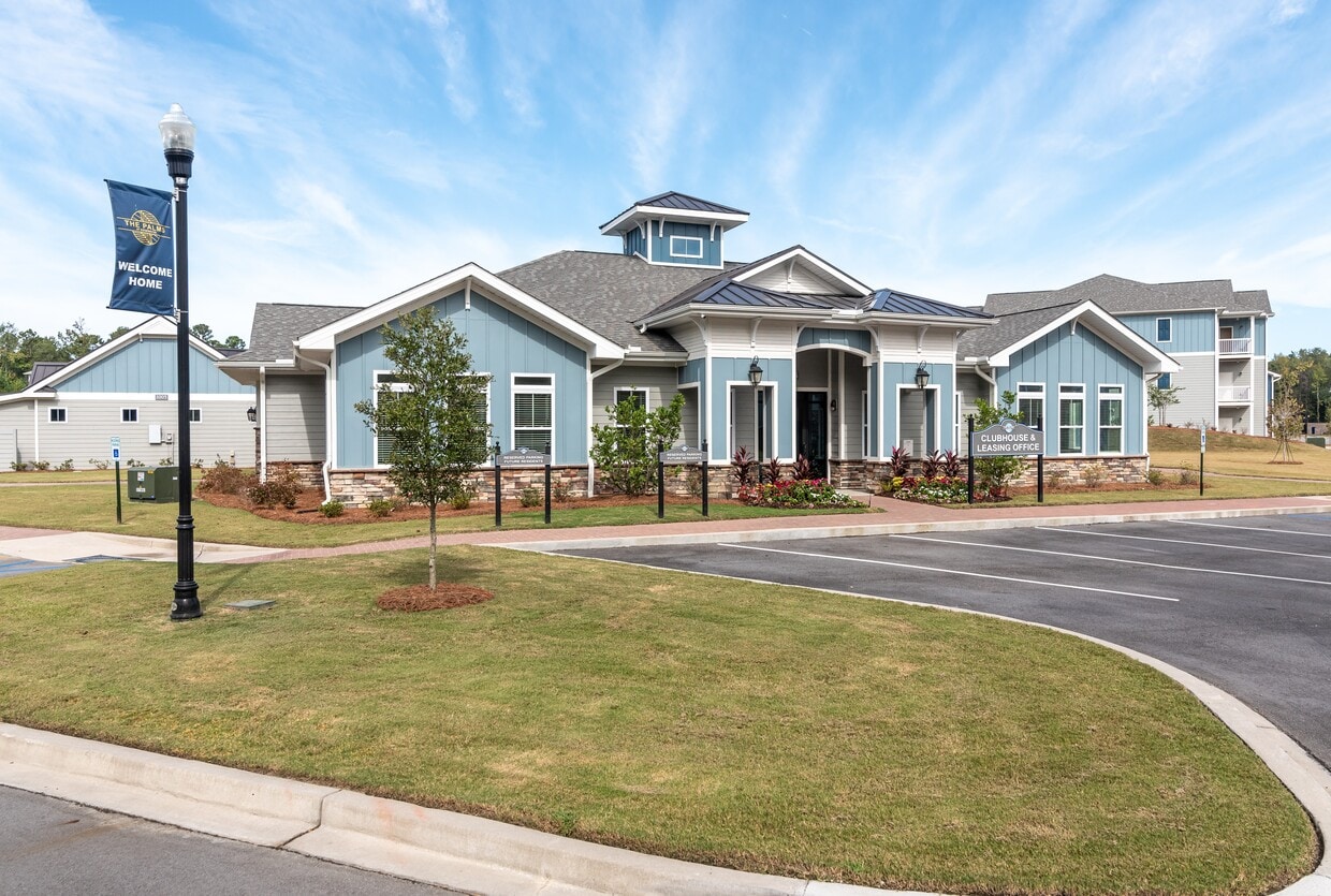 The Palms at Edgewater Apartments in Summerville, SC