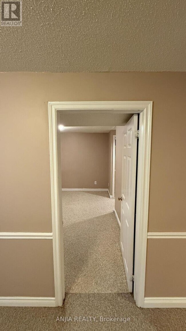 Photo du bâtiment - 1 Brewsland Crescent