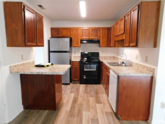 Building Photo - 3 br, 2.5 bath Townhome - 3547 Sierra Arch