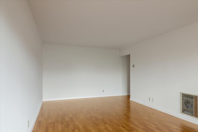 Foto del edificio - 3768 Harrison St