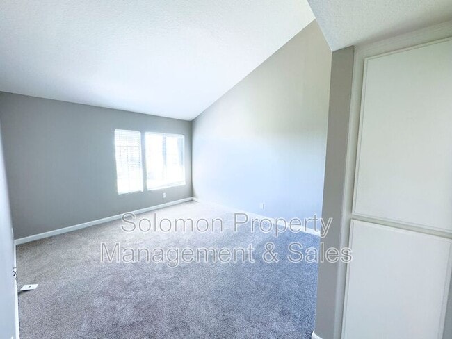 Foto del edificio - 905 Viewpoint Dr