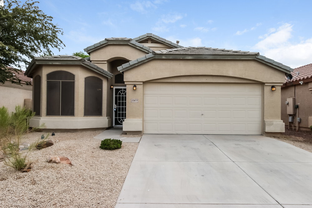 Foto principal - 37977 N Rusty Ln