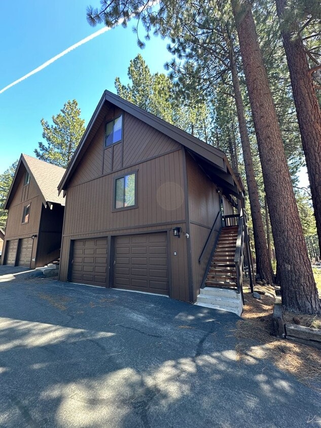Primary Photo - Cedar Crest #43