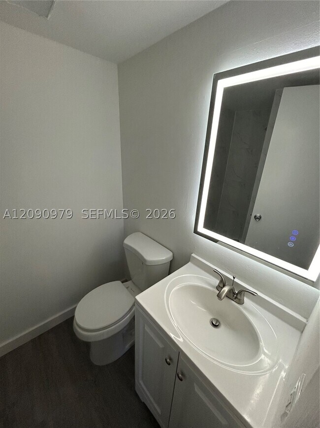 Foto del edificio - 4725 NW 7th St