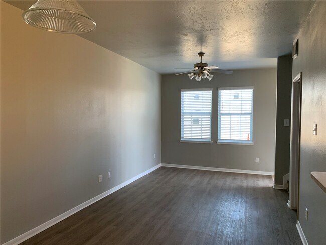 Foto del edificio - 3730 Lehall St