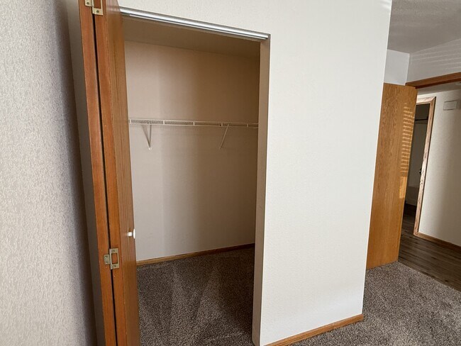 Vestidor del dormitorio 2 - Hidden Lane Apartments