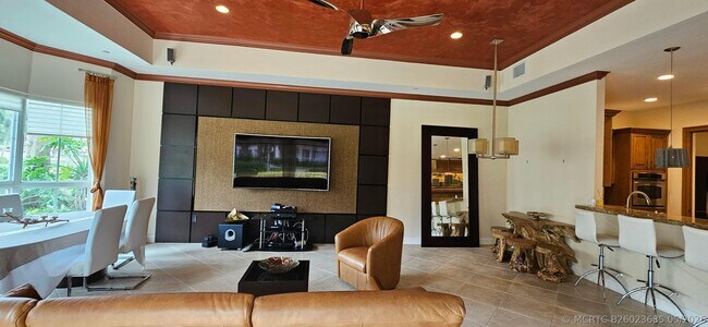Building Photo - 16117 Emerald Estates Dr