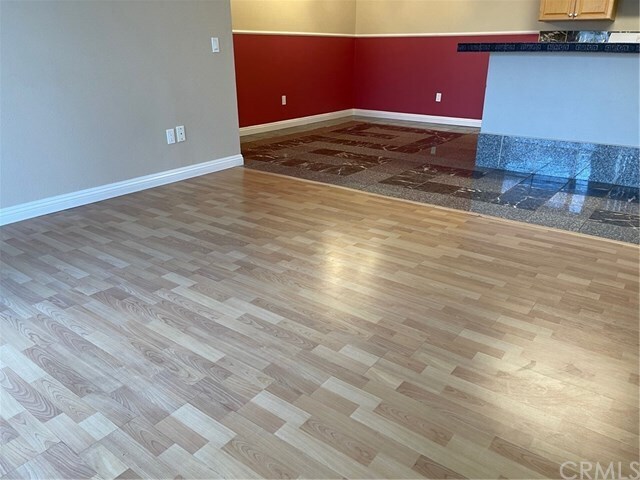 Foto del edificio - 15237 Santa Gertrudes Ave