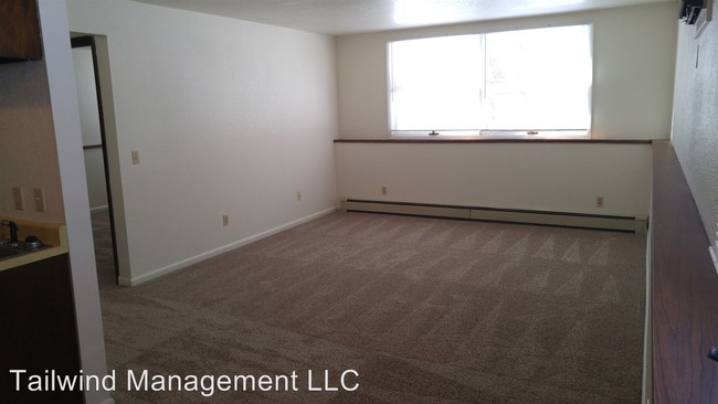 Building Photo - 3021 Colton Blvd