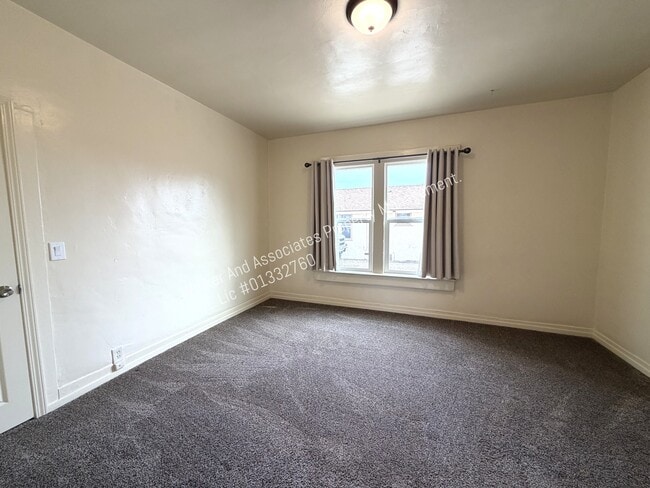 Building Photo - 5120 Union Ave