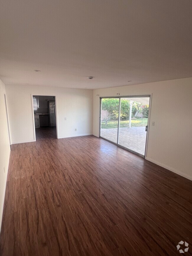 Building Photo - 1117 Clarion Dr