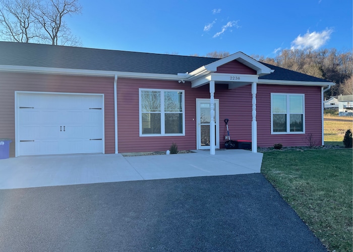 2240 Charcoal Dr, Hollidaysburg, PA 16648 House Rental in