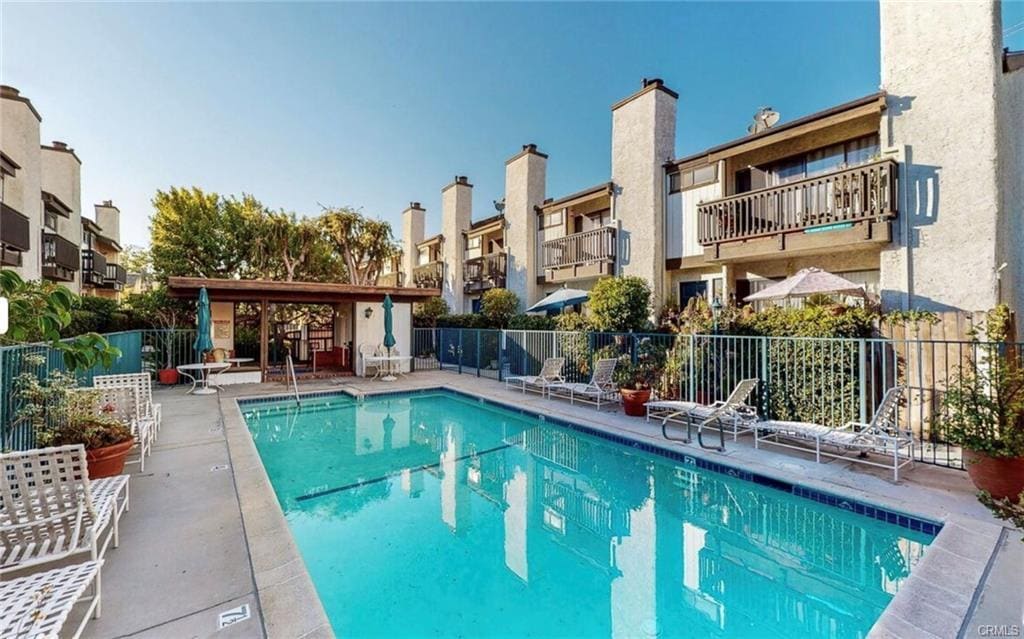 Foto principal - 4218 Troost Ave