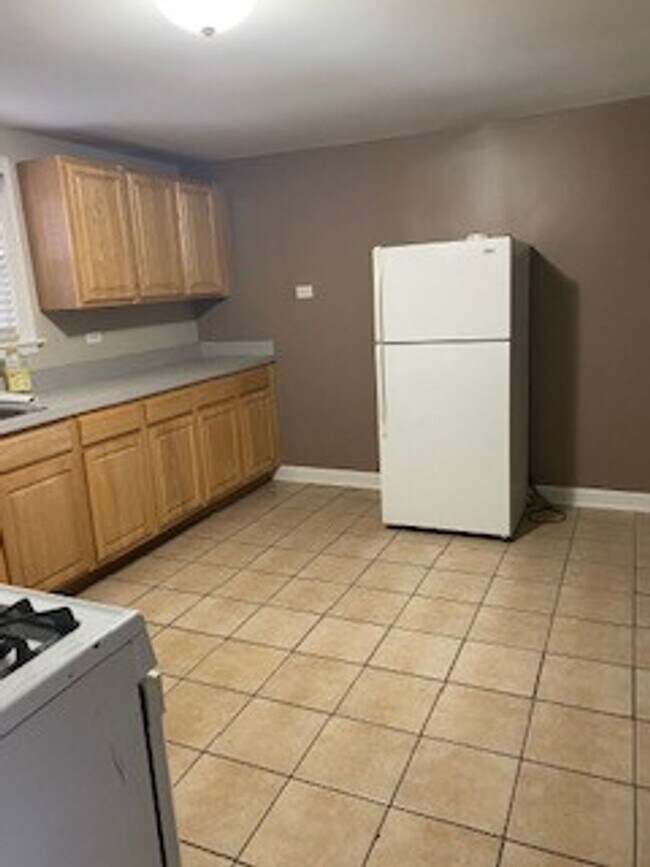 Foto del edificio - 225 E 5th St