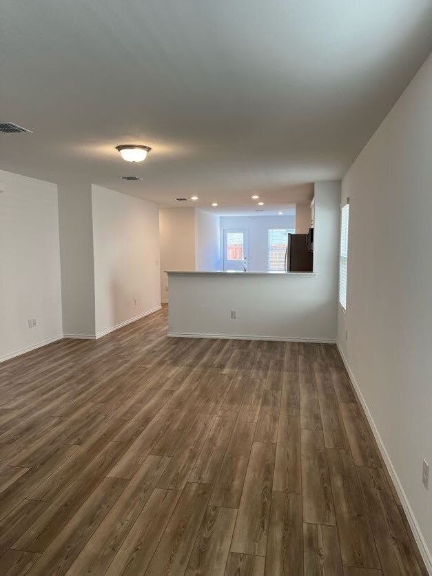 Foto del edificio - 850 Lake Fletcher Rd