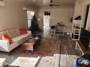 Building Photo - 107 N 200 E