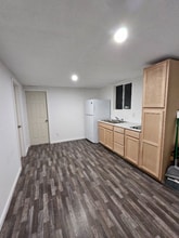 Building Photo - 726 Chestnut St