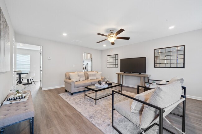 Foto del edificio - 100 Lakeview Estates Dr